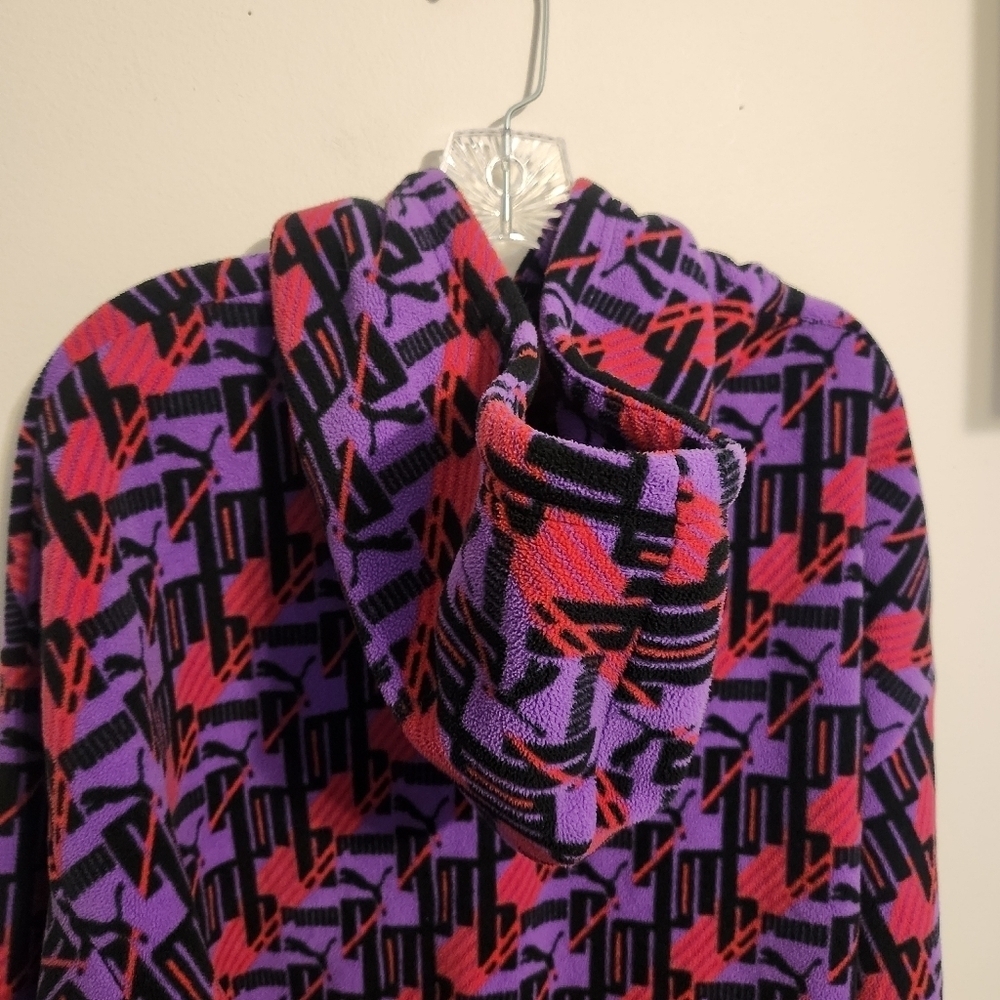 Puma | Women's Multi-Colored Graphic Print Hoodie Sweatshirt (Size Large) - Picture 10 of 12
